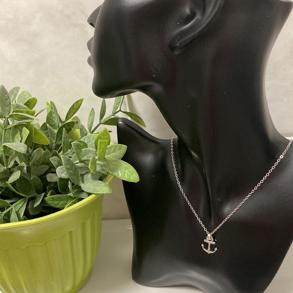 NWOT - New EFFY Silver Tone Necklace & Anchor Charm - Picture 2 of 8